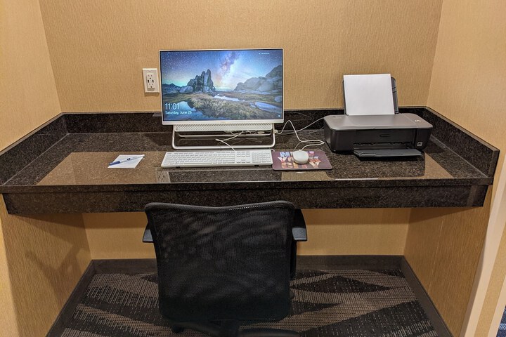 Business Center 34 of 34