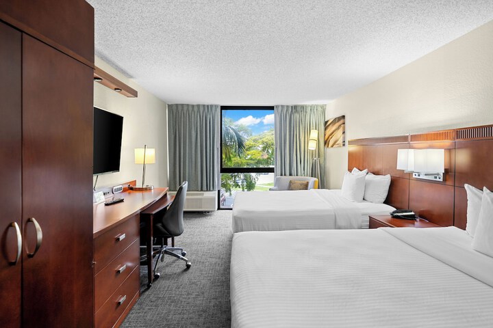 Room 27 of 37