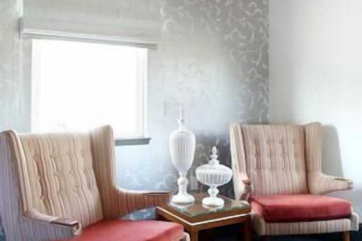 Room 13 of 34