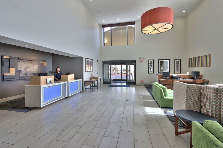 Hotel 6 of 49