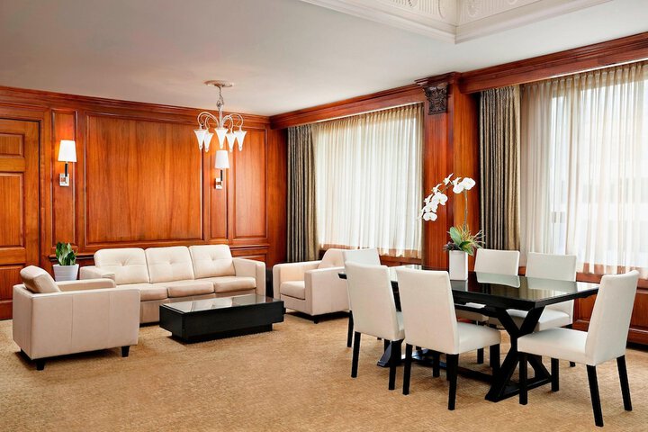 Room 26 of 73