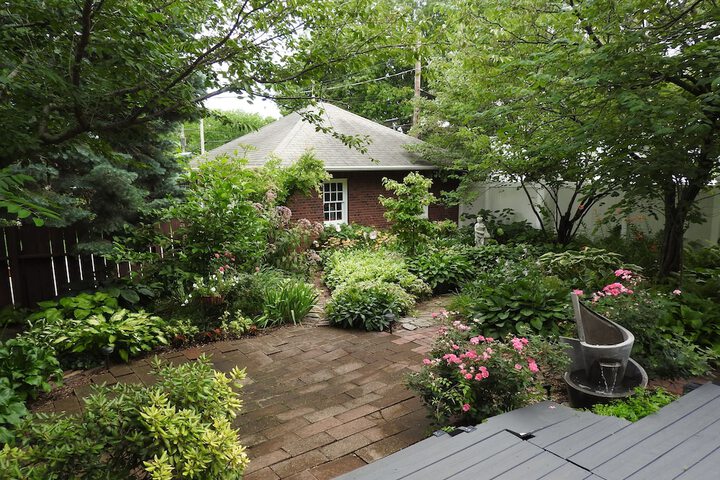 Champaign Garden Inn