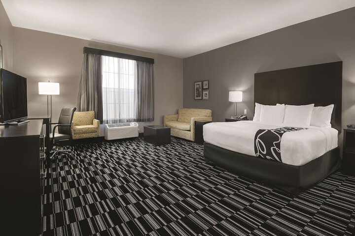 Room 12 of 24