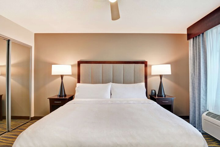 Room 19 of 53