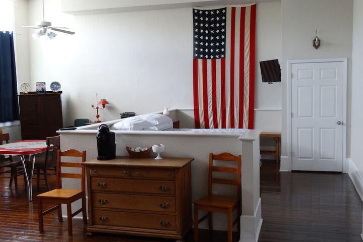 Room 31 of 69