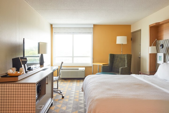 Holiday Inn Martinsburg by IHG