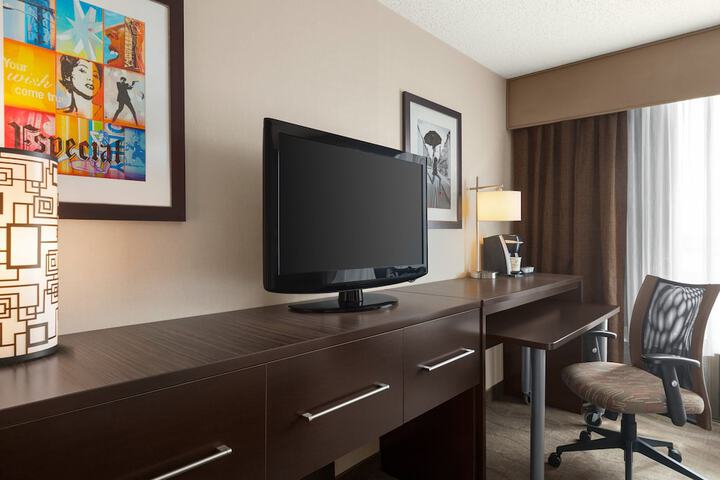 Holiday Inn Boston - Cambridge Area by IHG