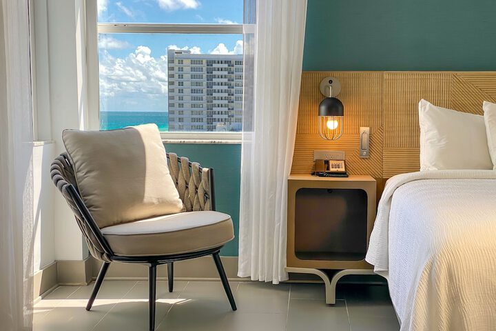 Room 46 of 103