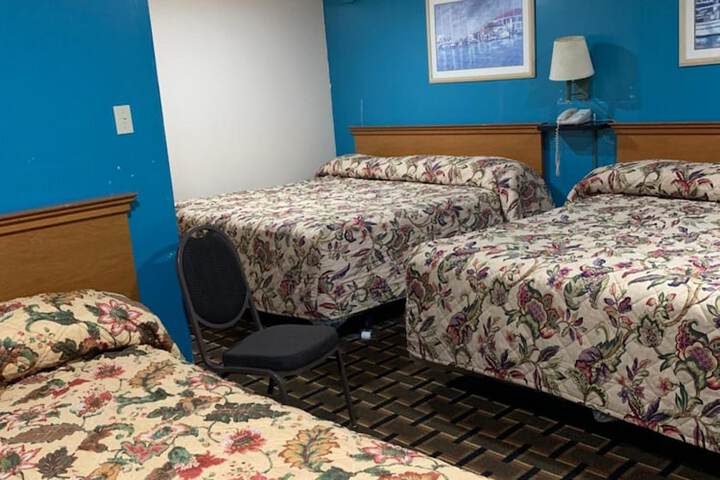 Blue Falls Motel