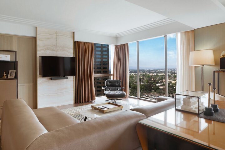 Room 41 of 145