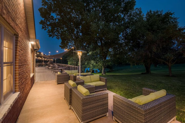 Wyndham Garden Galena Hotel & Day Spa