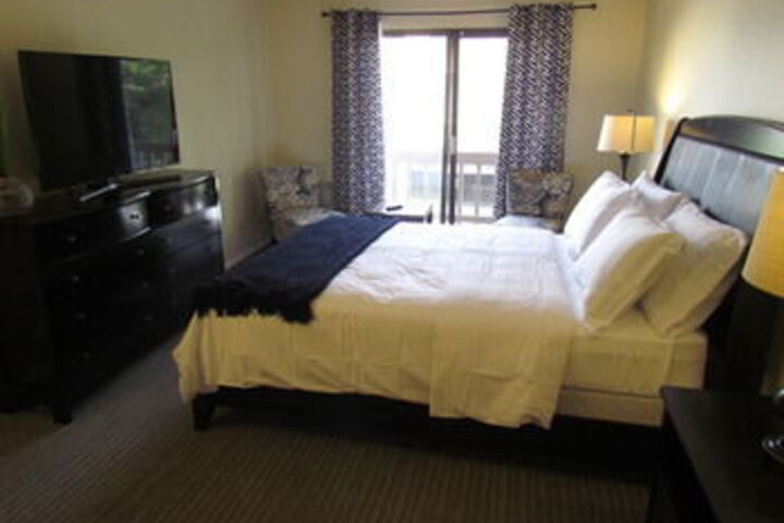 Beverly Hill Suites