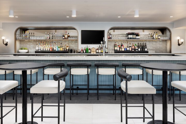 The Pell - Part of JdV by Hyatt