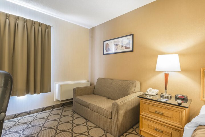Room 14 of 36