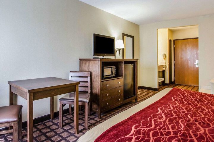 Room 14 of 30