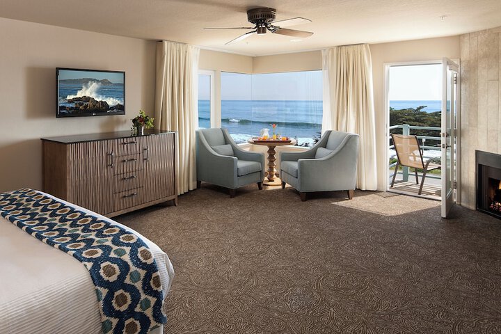 Cambria Landing Inn & Suites