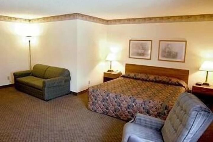 Room 29 of 33
