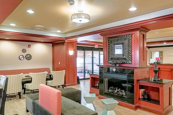 Hotel Interior 10 of 28