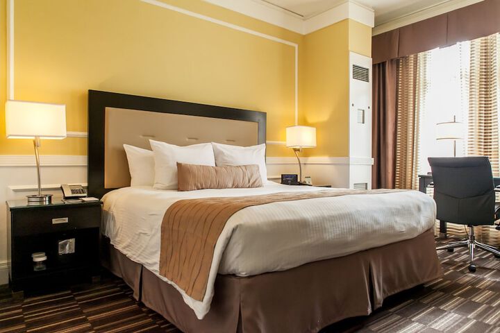 Room 20 of 44