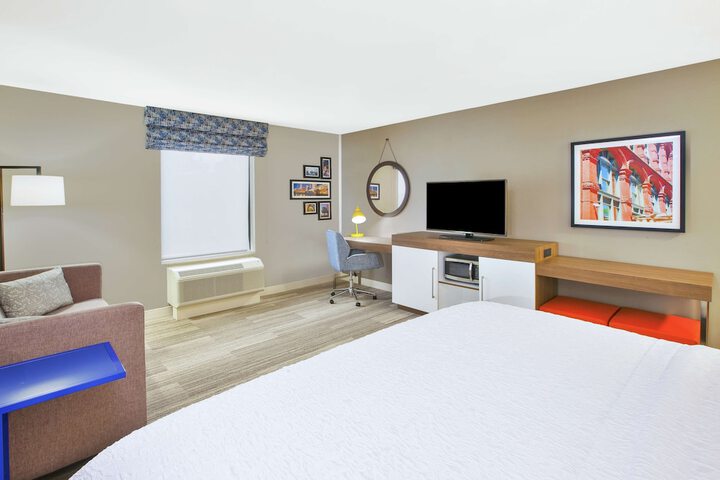 Room 12 of 22