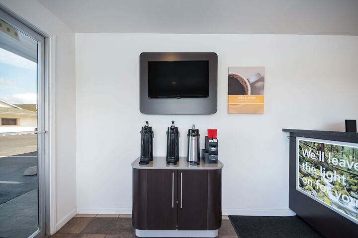 Motel 6 Burlington WA
