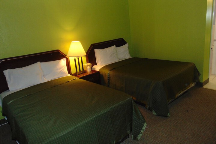 Room 30 of 40