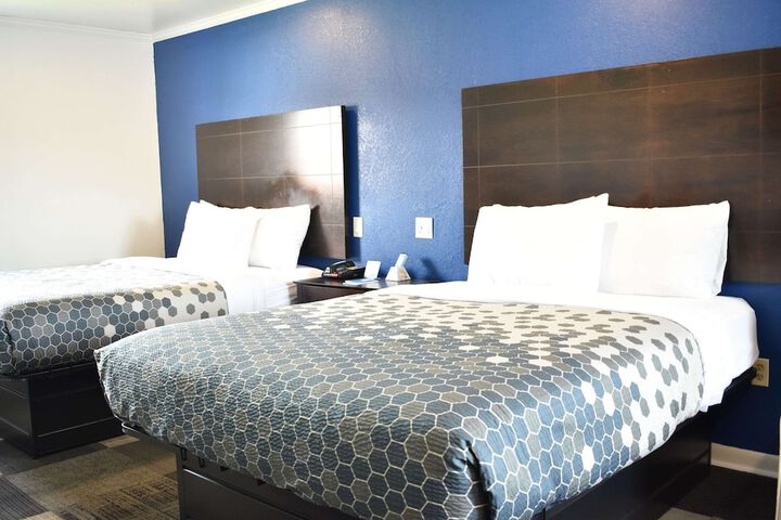 Room 4 of 23