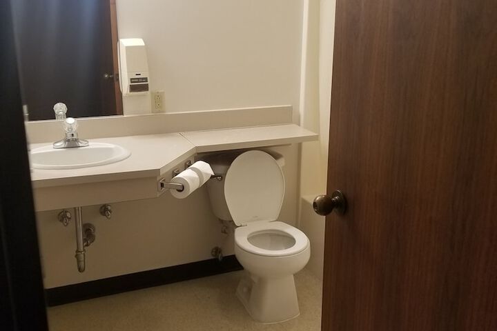 Room 13 of 46
