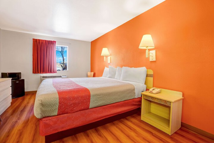 Motel 6 Espanola NM