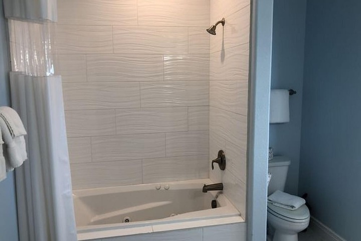 Beachgate CondoSuites and Oceanfront Resort