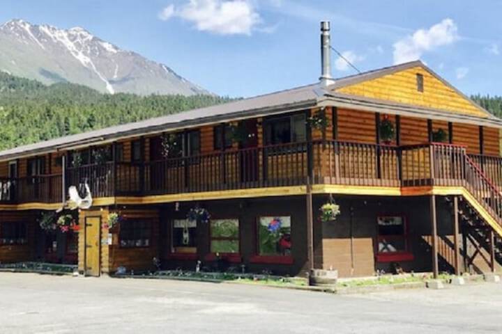 Trail Lake Lodge