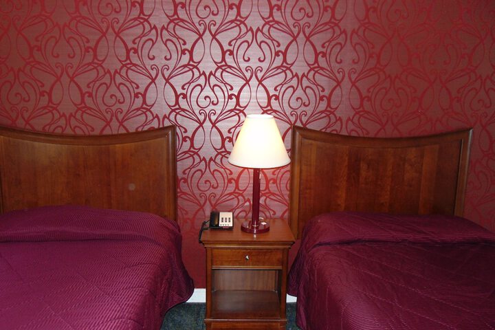 Room 27 of 30