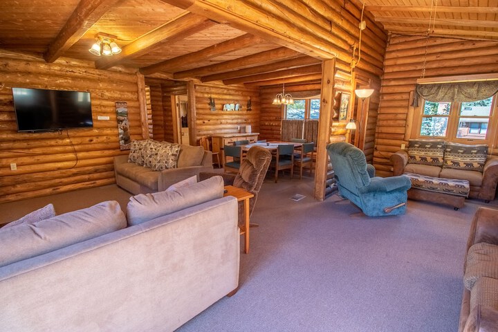 Room 205 of 261