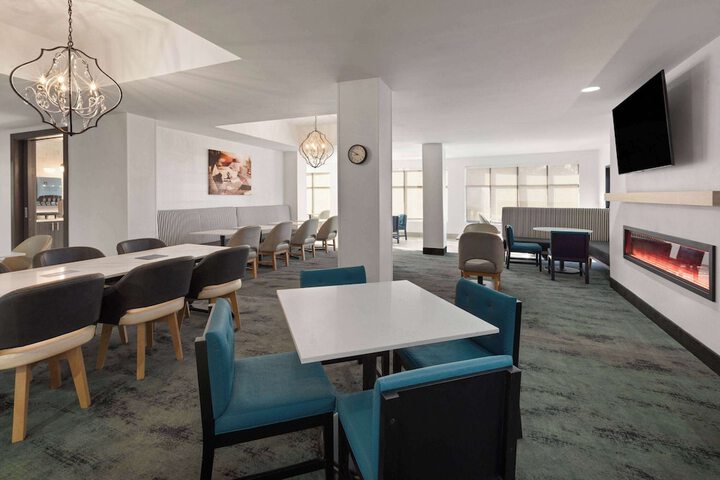 La Quinta Inn & Suites by Wyndham Meridian
