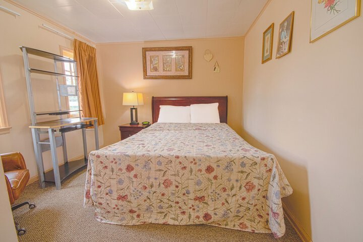 Room 15 of 50