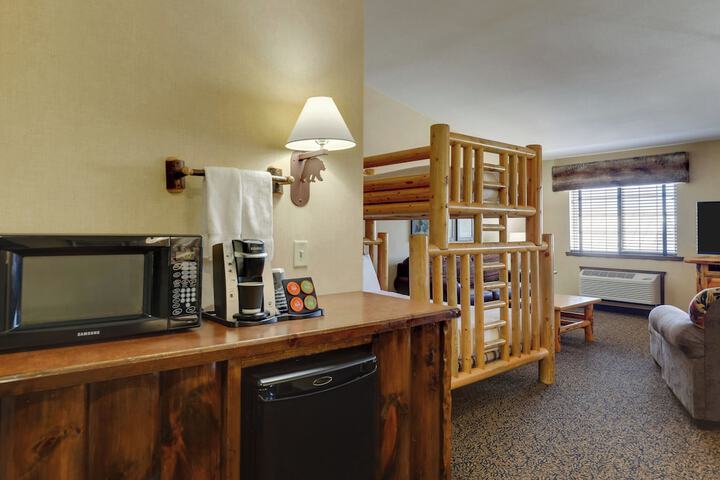 Room 18 of 49