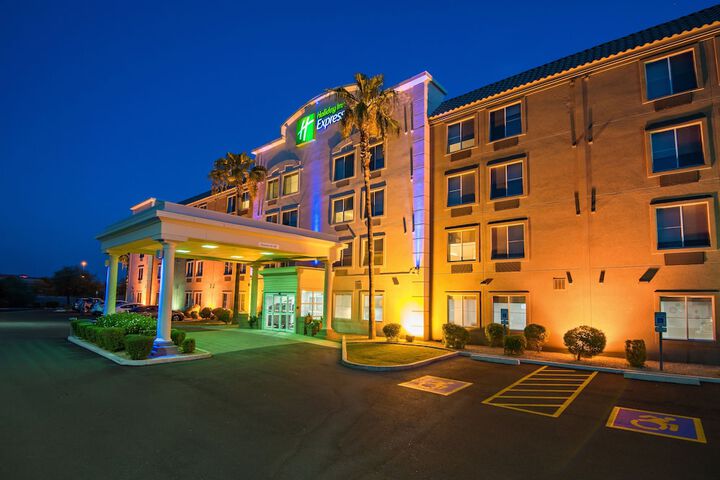 Hotel 5 of 44