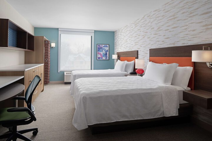 Room 11 of 37