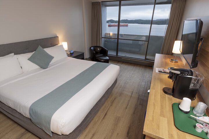 Highliner Hotel & Conference Centre
