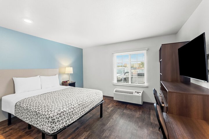 Room 34 of 42