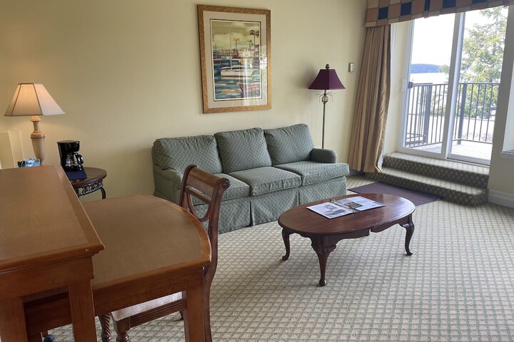 Room 15 of 63