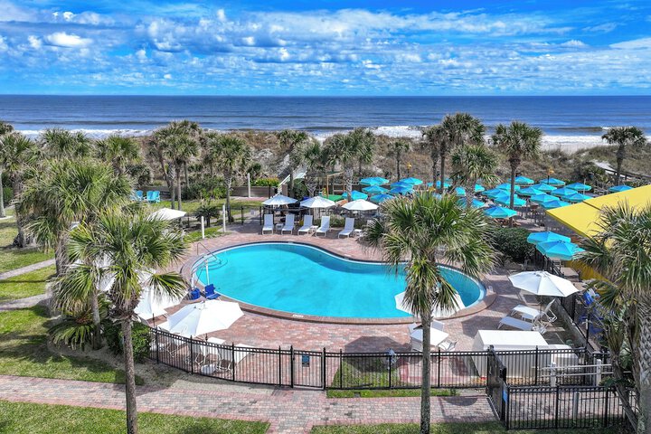 Seahorse Oceanfront Inn