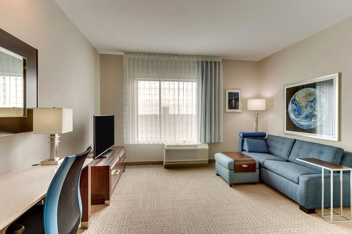 Room 42 of 68
