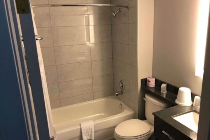 Room 17 of 54