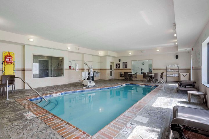 Sleep Inn & Suites Cave City