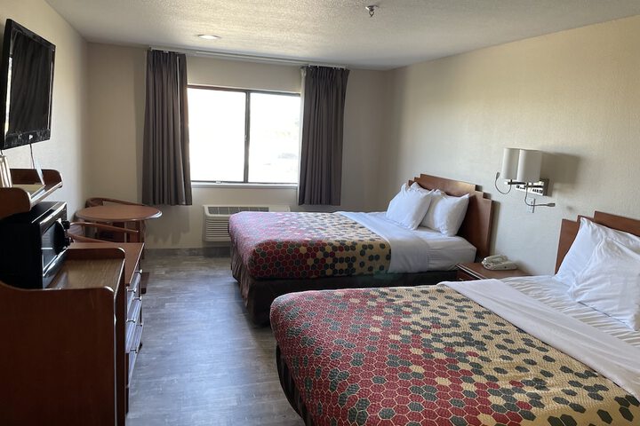 Room 13 of 20
