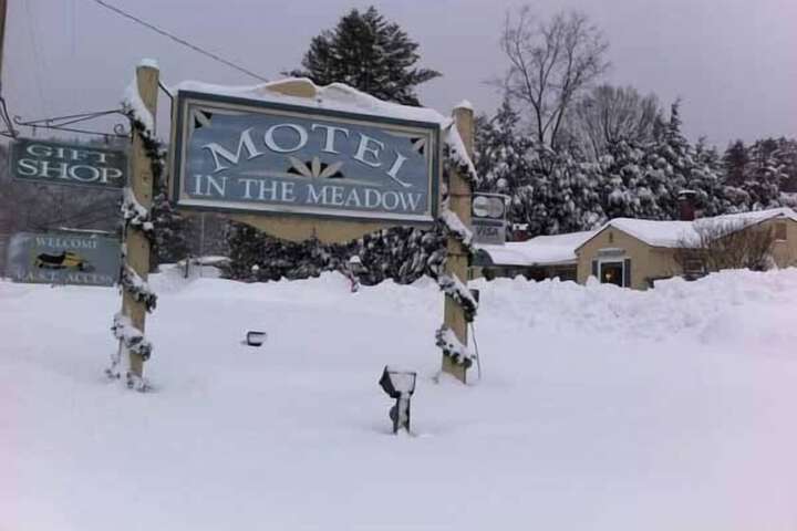 Motel in the Meadow