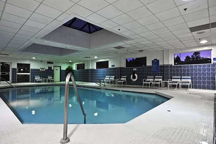 Pool 7 of 18