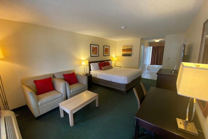 Room 32 of 33