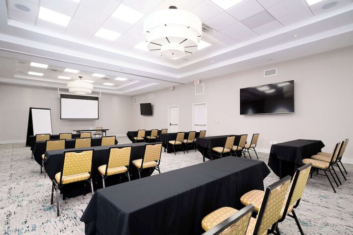 Room 18 of 27